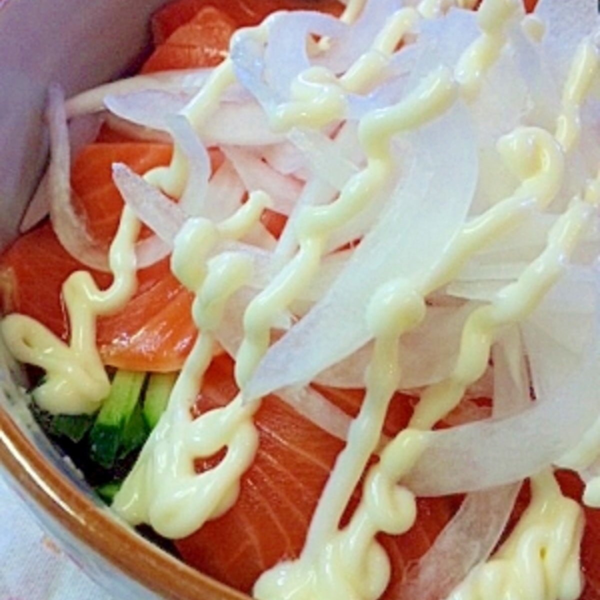 オニオン サーモン 丼 丼 オニオン サーモン